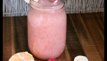 פיצוץ אנרגיה: הגברת הפרודוקטיביות שלך עם שייקים פירותיים